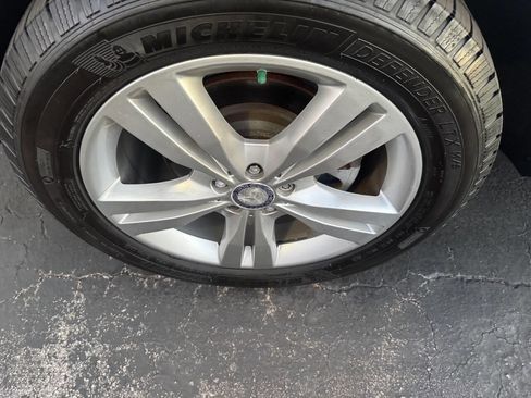 Used 2015 Mercedes-Benz ML 350 4MATIC w/ Premium 1 Package image 38