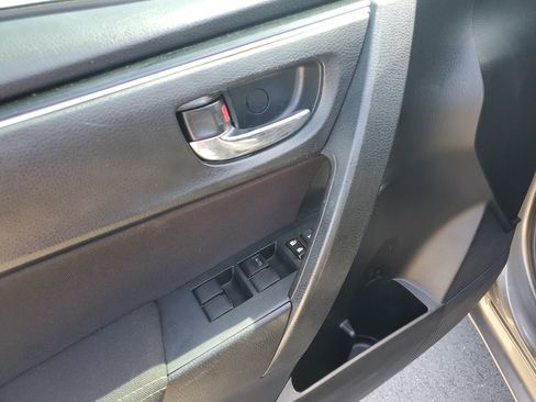 Used 2019 Toyota Corolla LE FWD image 10