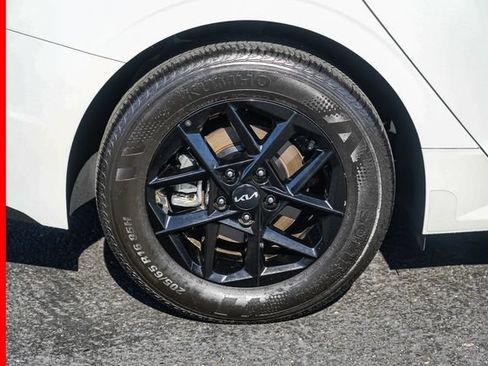 Certified 2025 Kia K5 LXS FWD image 13