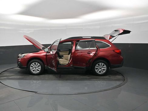 Used 2018 Subaru Outback 2.5i Premium image 29