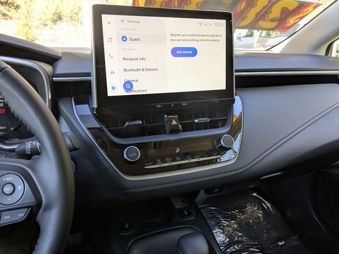 Used 2025 Toyota Corolla XLE image 19