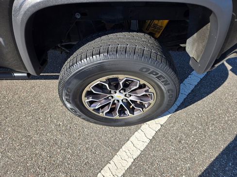 Used 2019 Chevrolet Colorado ZR2 w/ LPO, Power Package image 14