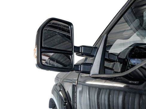 Used 2021 Ford F250 Lariat w/ Lariat Value Package image 40