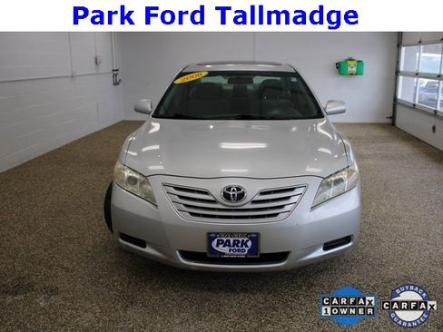 Used 2008 Toyota Camry LE image 9