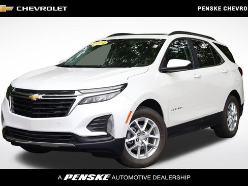 Used 2023 Chevrolet Equinox LT AWD/4WD image 1