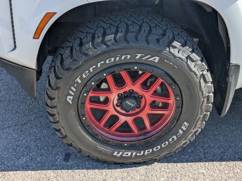 Used 2022 Nissan Frontier S AWD/4WD image 13