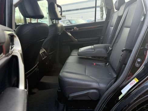 Used 2018 Lexus GX 460 image 22