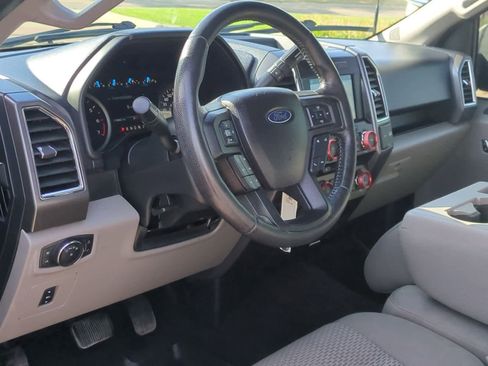 Used 2016 Ford F150 XLT w/ Equipment Group 302A Luxury image 10