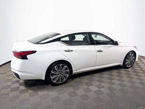 Certified 2025 Nissan Altima 2.5 SL FWD image 4