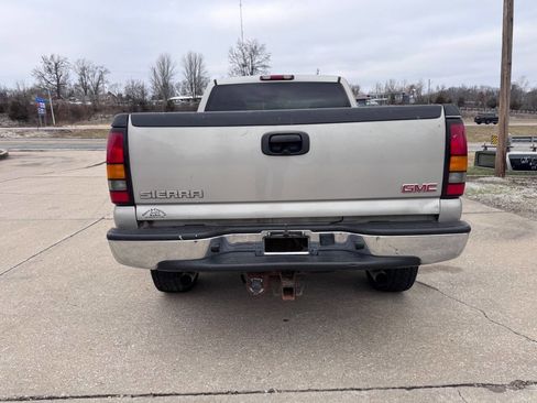 Used 2005 GMC Sierra 1500 SLE w/ Light Duty Power Package image 9