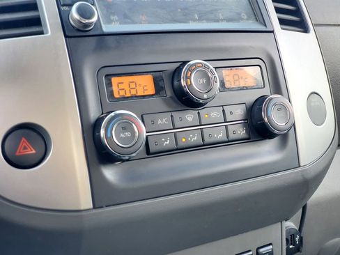 Used 2020 Nissan Frontier SV w/ Midnight Edition Floor Mats image 26