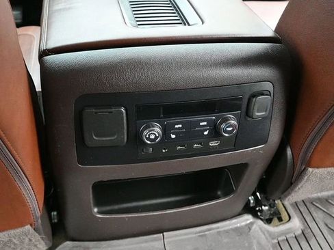 Used 2018 Chevrolet Tahoe Premier image 16