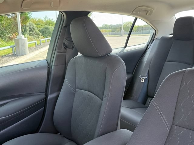 Used 2026 Toyota Corolla LE FWD image 14