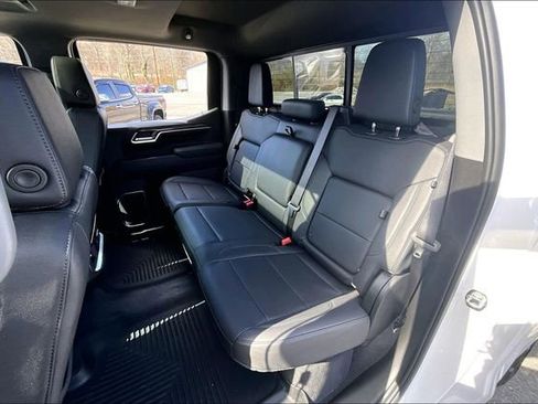 Used 2024 Chevrolet Silverado 1500 LTZ w/ Technology Package image 28