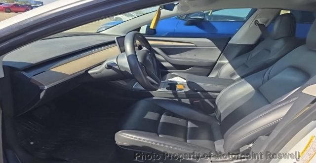 Used 2023 Tesla Model 3 Standard Range RWD image 2