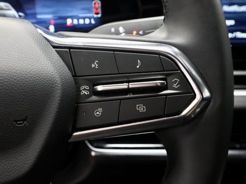 Used 2026 Chevrolet Equinox LT FWD image 31