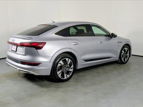 Used 2022 Audi e-tron Premium Plus w/ Premium Plus Package image 7