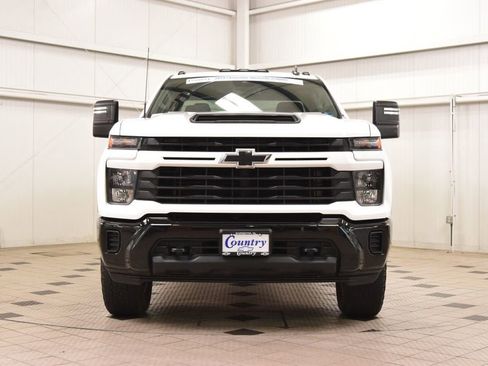 Used 2024 Chevrolet Silverado 2500 Custom w/ Custom Value Package AWD/4WD image 2