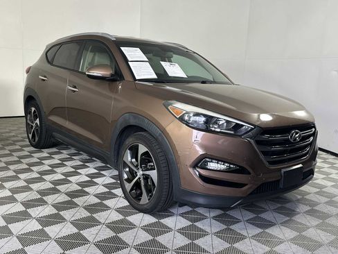 Used 2016 Hyundai Tucson Limited FWD image 1