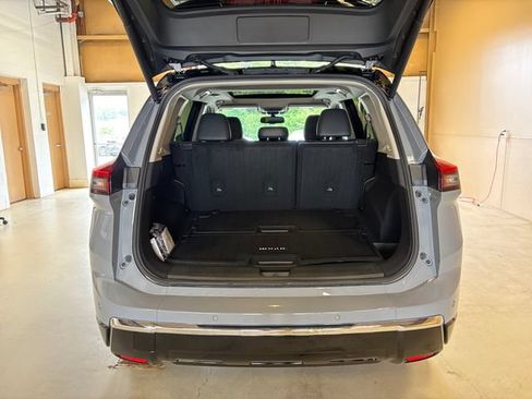 New 2026 Nissan Rogue Platinum AWD/4WD image 18