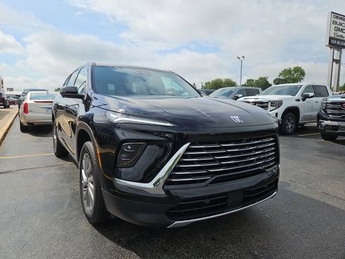 New 2026 Buick Enclave Preferred w/ Power Package image 13