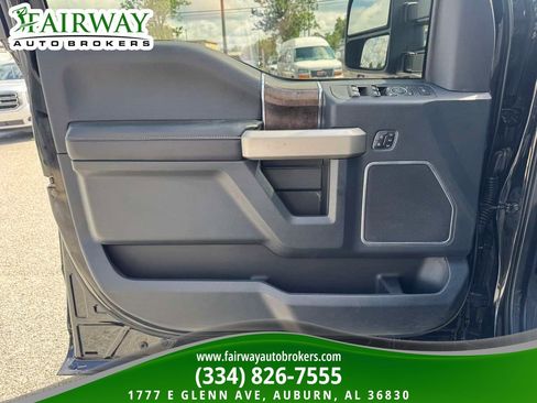 Used 2022 Ford F350 Lariat w/ Lariat Ultimate Package AWD/4WD image 27