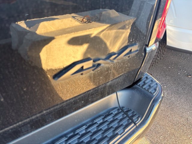 Used 2025 RAM 1500 Laramie w/ Night Edition AWD/4WD image 10