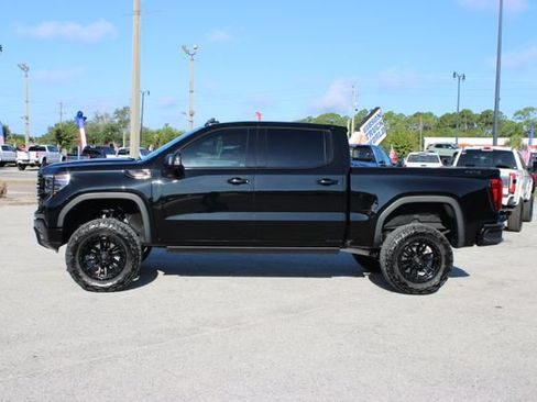 Used 2024 GMC Sierra 1500 SLT w/ SLT Premium Plus Package AWD/4WD image 6
