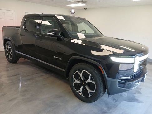 Used 2024 Rivian R1T Adventure AWD/4WD image 1