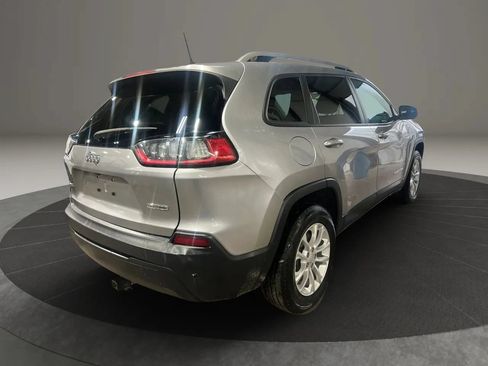 Used 2020 Jeep Cherokee Latitude AWD/4WD image 5