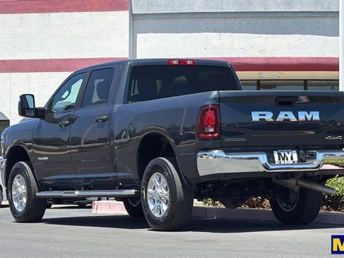 Used 2025 RAM 2500 Big Horn AWD/4WD image 5