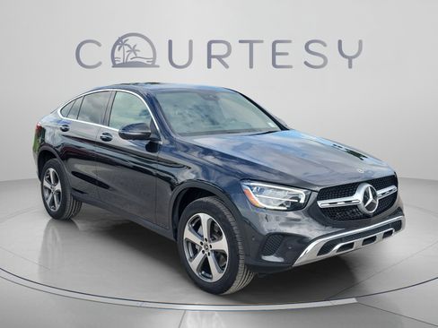 Certified 2023 Mercedes-Benz GLC 300 4MATIC Coupe image 4