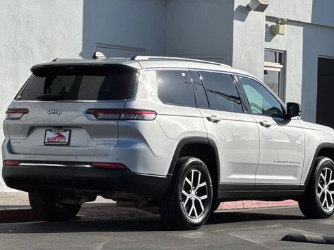 Used 2024 Jeep Grand Cherokee L Limited w/ Luxury Tech Group II image 4