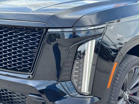 New 2026 Cadillac Escalade V w/ LPO, Floor Liner Package AWD/4WD image 4