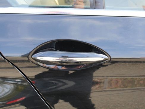 Used 2011 BMW 535i Sedan image 17