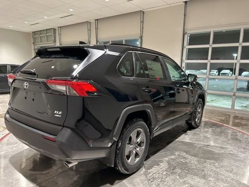 New 2025 Toyota RAV4 XLE image 7