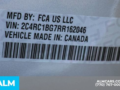 Used 2024 Chrysler Pacifica Touring-L image 65