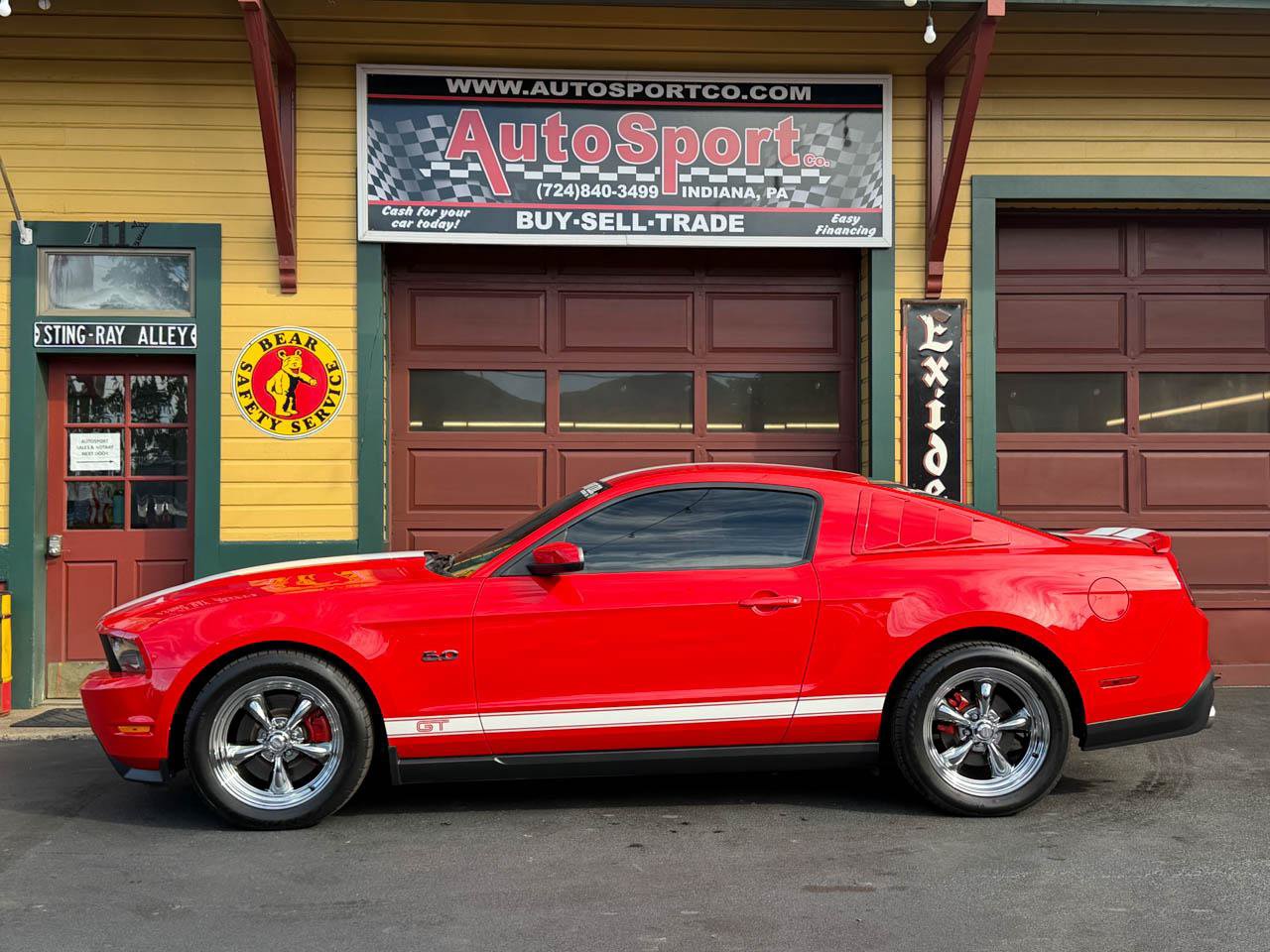 Used 2012 Ford Mustang GT RWD image 8