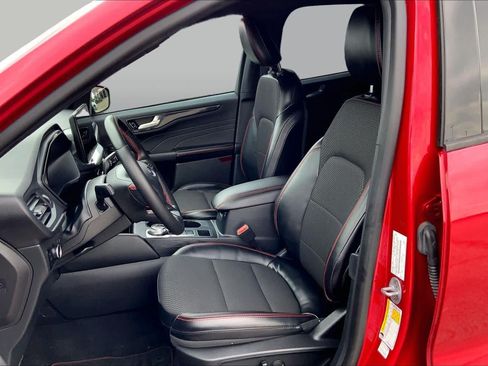 Used 2023 Ford Escape ST-Line w/ Tech Pack #1 FWD image 8