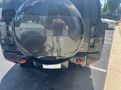 Used 2023 Land Rover Defender 130 X AWD/4WD image 9