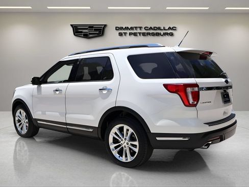 Used 2019 Ford Explorer Limited w/ Ford Safe & Smart Package FWD image 3