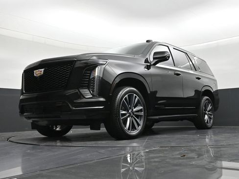 Used 2025 Cadillac Escalade Sport RWD image 23