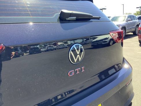 Used 2024 Volkswagen GTI SE FWD image 42