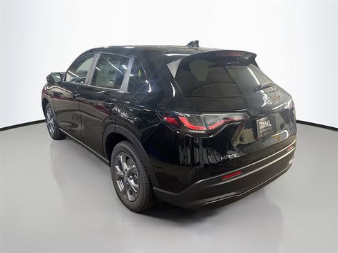 New 2026 Honda HR-V LX image 4
