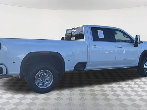 Used 2026 GMC Sierra 3500 Denali Ultimate AWD/4WD image 4