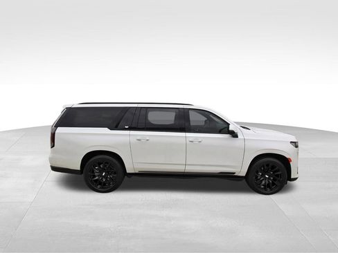 Certified 2024 Cadillac Escalade ESV Sport w/ LPO, ONYX Package AWD/4WD image 5