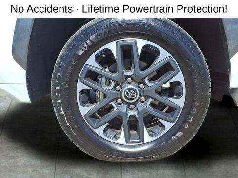 Used 2022 Toyota Tundra Limited image 9