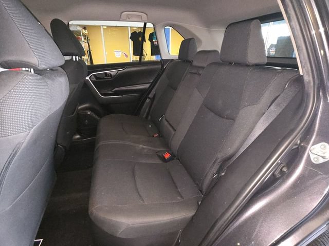 Used 2023 Toyota RAV4 LE AWD/4WD image 21