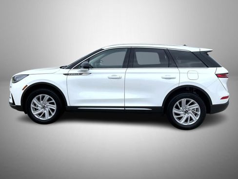 Used 2024 Lincoln Corsair FWD image 8