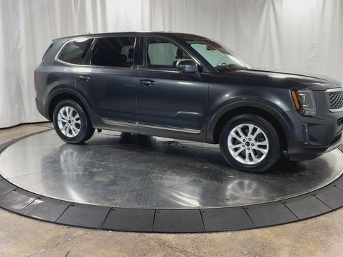 Used 2020 Kia Telluride LX image 3
